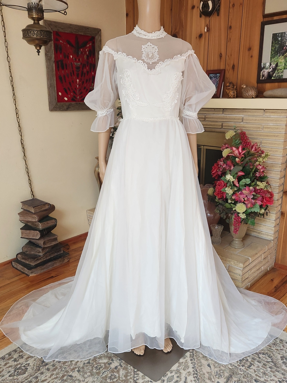 Vintage 70s Bridallure Pearl & Lace Victorian Wedding Gown Set - Picture 2 of 15